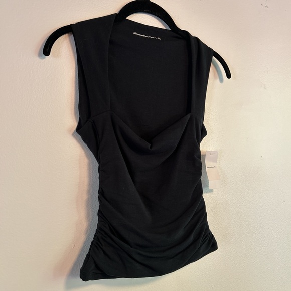 Abercrombie & Fitch Ava black top - Picture 3 of 5